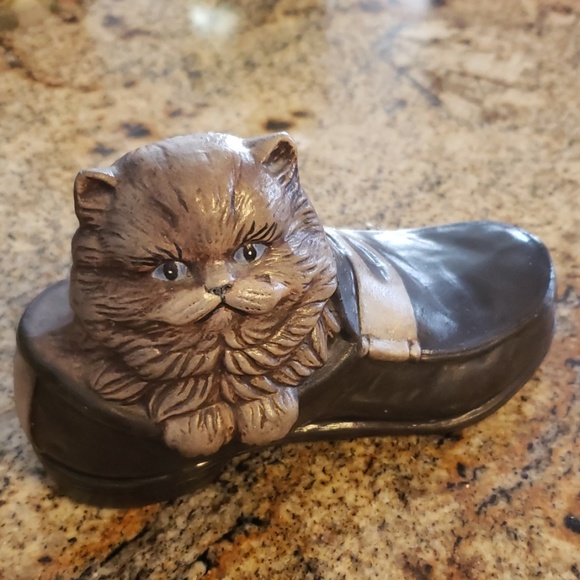 Vintage Other - Kitty Cat in Shoe Figurine